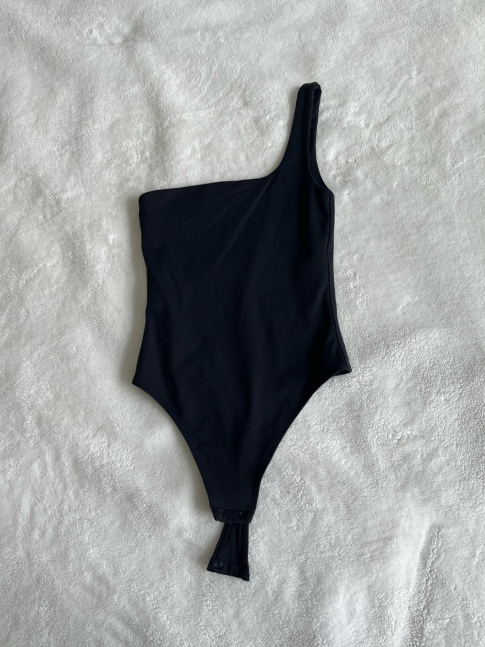 Aritzia Babaton Black One Shoulder Bodysuit